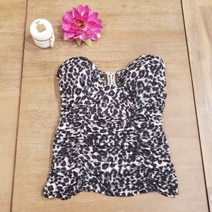 Sexy Leopard print strapless Size Large